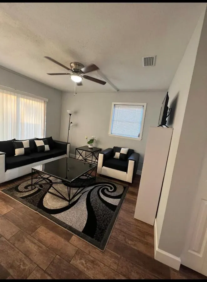 Lopez Place Tampa 0*,